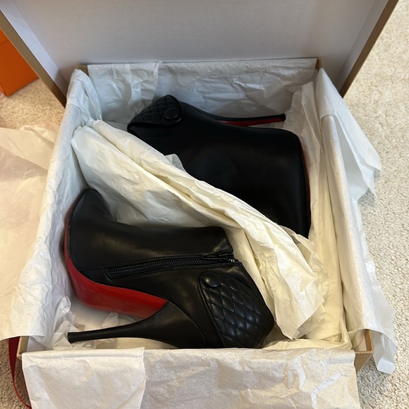 Christian Louboutin Huguette 120 Boots Nappa Brode Sz 37 - Picture 11 of 13